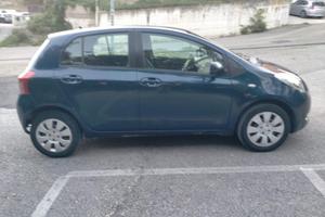 Toyota Yaris 1.4 D-4D 5p -Unico Prop. Neopatentati