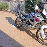 Honda africa twin 750