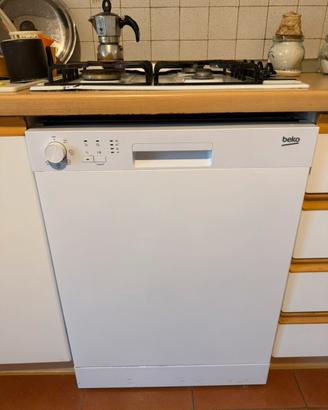 Lavastoviglie frigorifero e forno