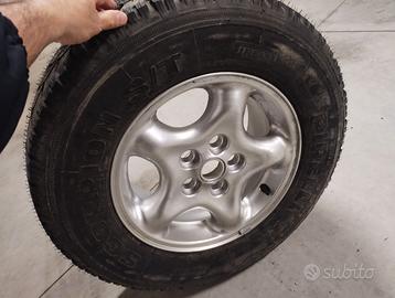 Ruota intera e nuova per Range Rover P38