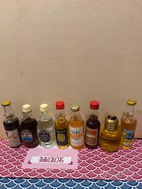 Lotto 34 bottiglie mignon liquore vitage da collez