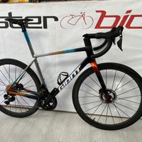 GIANT TCR ADVANCED SL TEAM DURA ACE Di2 2025 TG M
