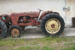 TRATTORE D'EPOCA
