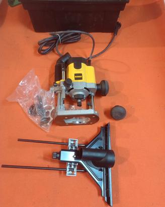 Fresatrice DeWALT 