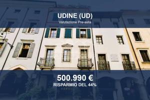 Immobile in asta di 233 m² con più di 5 locali a U