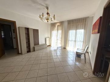2 LOCALI A CORMANO