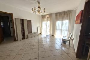 2 LOCALI A CORMANO