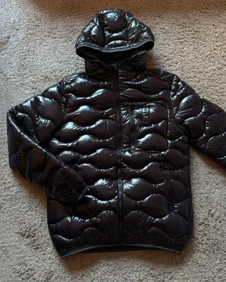 Blauer nero lucido