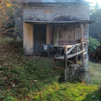 Baita con terreno 750m slm