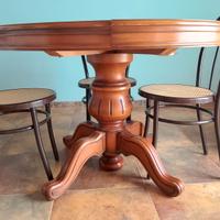 Tavolo da pranzo o da salotto in legno noce