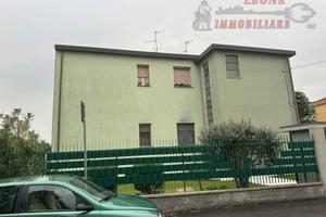 Immobile di 90 m² a Dresano