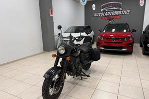 Um Renegade Commando 300 TOTAL BLACK SOLO 2900 eur