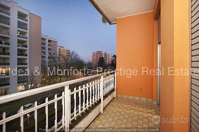 Appartamento di 131 m² con 5 locali e box auto a O