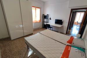 Ampia camera zona ingegneria