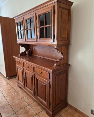 Credenza in legno  di noce