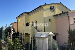 Trilocale a Boissano con box auto