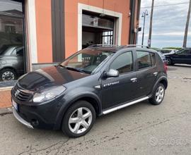 Dacia Sandero Stepway 1.6 8V GPL 85CV 2011