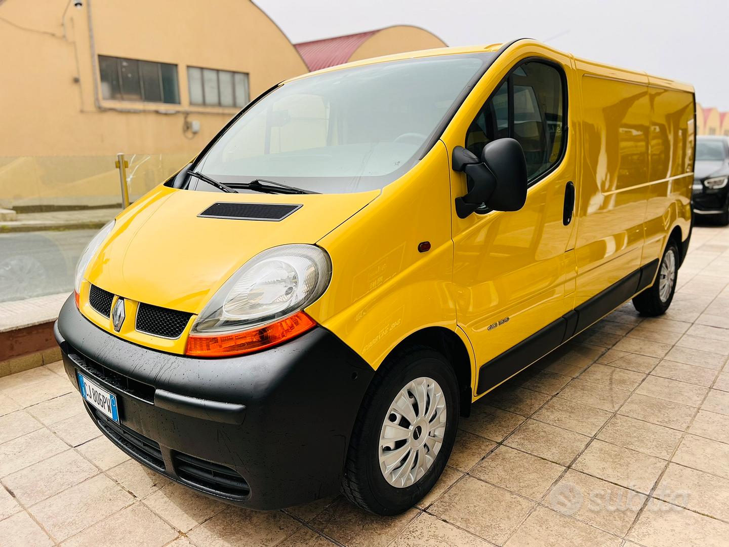 Renault trafic 100 dci - Veicoli commerciali In vendita a Messina