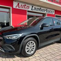 MERCEDES-BENZ GLA 200 d Automatic Business Extra