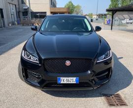 JAGUAR F-Pace 2.0 d RSport Black Edition