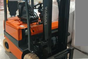 Carrello elevatore elettrico Toyota 16 q.li
