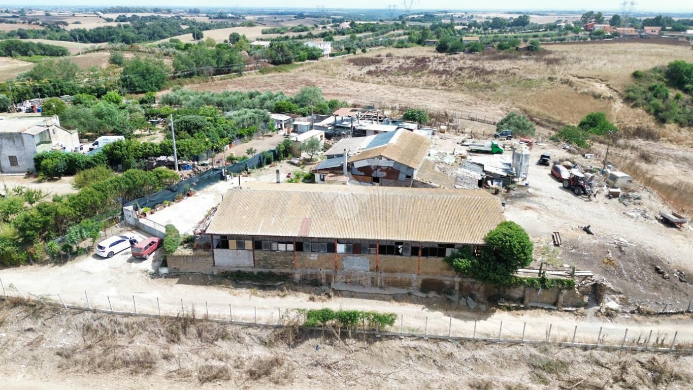 RUSTICO A CERVETERI - Vista 2