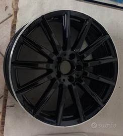 Cerchio Mercedes gla anno 2023