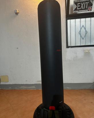 Sacco da boxe e guantoni
