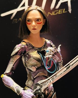 Alita-Battle Angel di Play Toy, doppia versione.