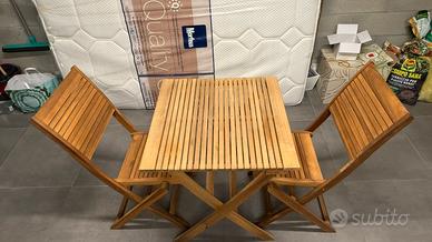 Tavolino in legno 60x60 con 2 sedie abbinate