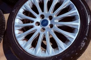 4 Cerchi in lega da 17 Ford con gomme 4 stagioni