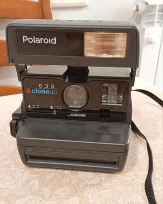 Polaroid Close Up 636