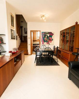 4 LOCALI A STEZZANO