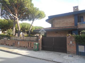 PORZIONE DI QUADRIFAMILIARE A COMACCHIO