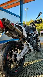 Aprilia Dorsoduro 750 2011