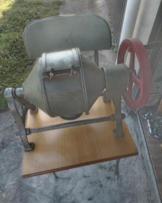 zangola o macchina per burro