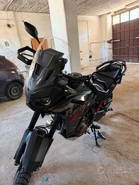 AFRICA TWIN 2025 SOLI 9000KM