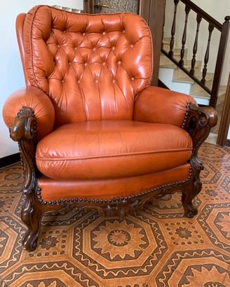 Poltrone in pelle tipo Chesterfield