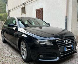 AUDI A4 4ª serie - 2011