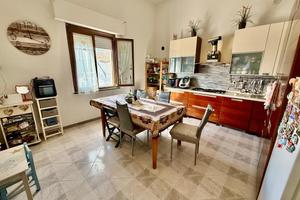 4 LOCALI A MONTEMURLO