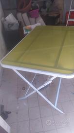 tavolo con sedie
