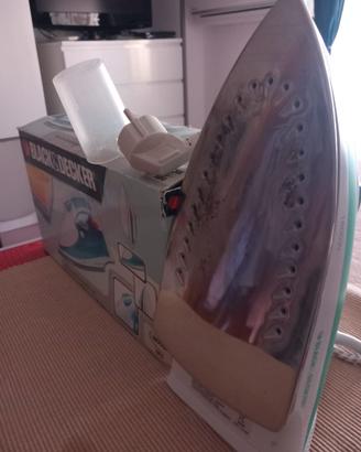 Ferro da stiro a vapore Black&Decker