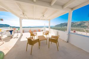 4 LOCALI A MATTINATA