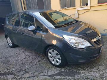 OPEL Meriva 1.3 CDTI 95CV ecoFLEX Cosmo