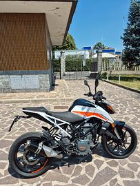 Ktm duke 390 2023