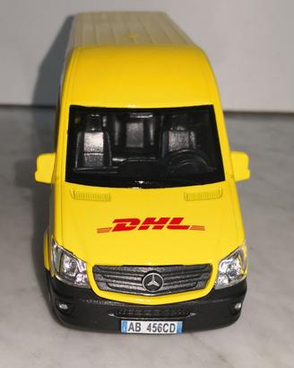MERCEDES SPRINTER DHL CORRIERE 1/36 DIE-CAST