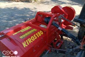 raccogli nocciole Omarv Kiros 180