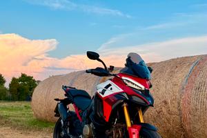 Ducati multistrada v4 pikes peak 2023