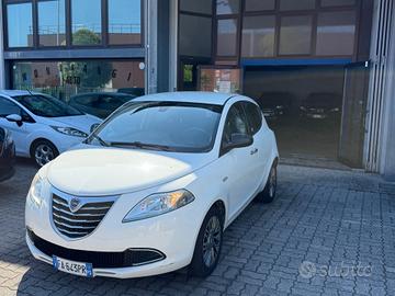 Lancia Ypsilon GPL 1.2 69 CV 5 porte Ecochic Gold