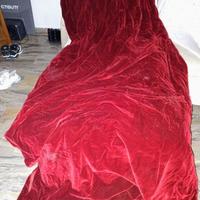 velluto rosso bordeaux, mq 8,90, cucitura a tenda